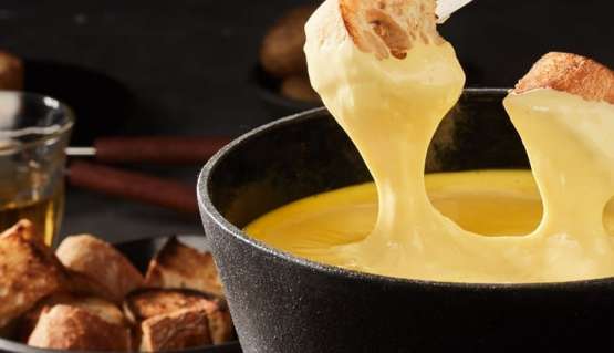 Noite do Fondue em casa: aproveite o frio no melhor estilo!